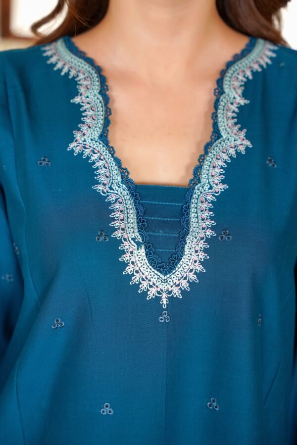 ed (54) Teal Blue